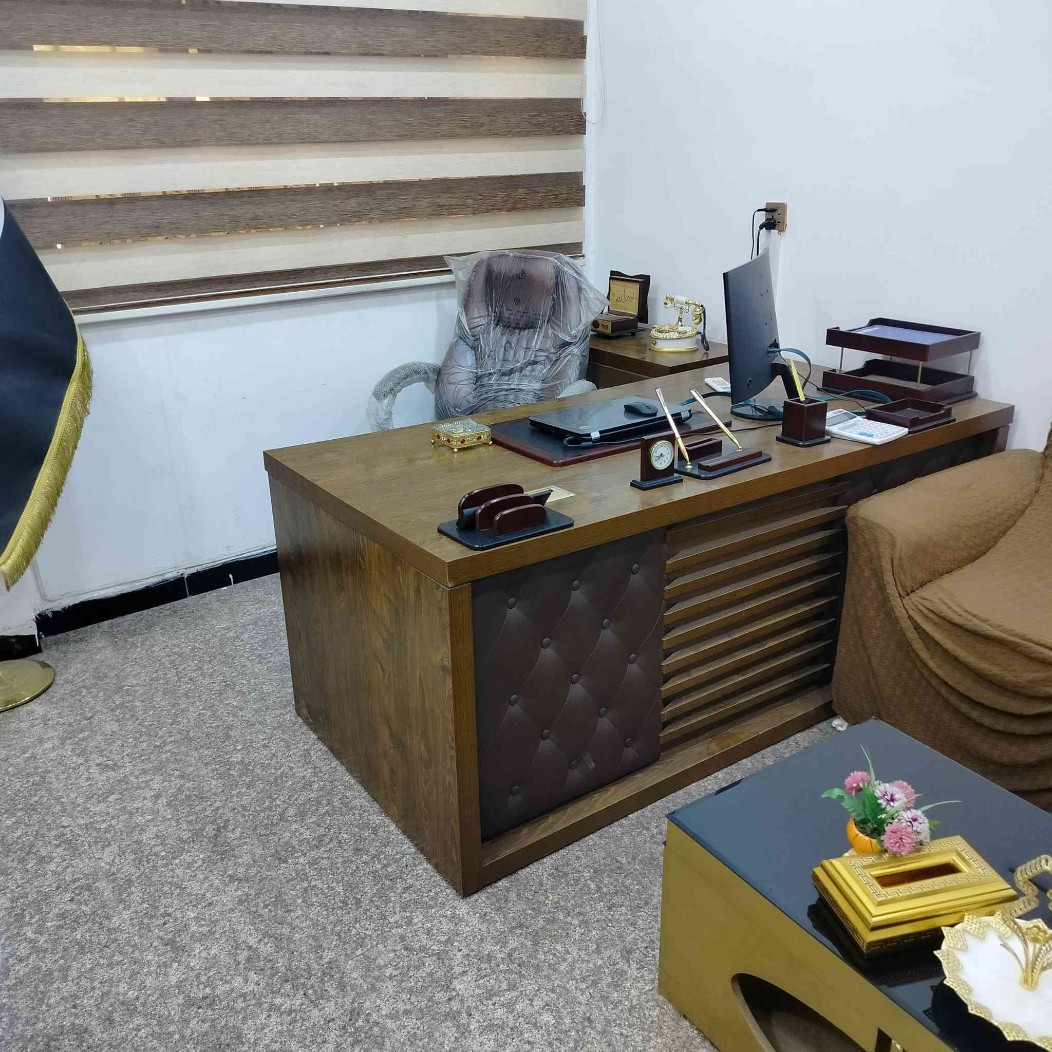 بيع الأثاث الموجود في الصور
الاتصال ***********
