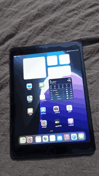 هذا تلفون ومواصفاته كدامكم جديد استخدام اقل الشهر  شحن سريع وميصرف ابد...