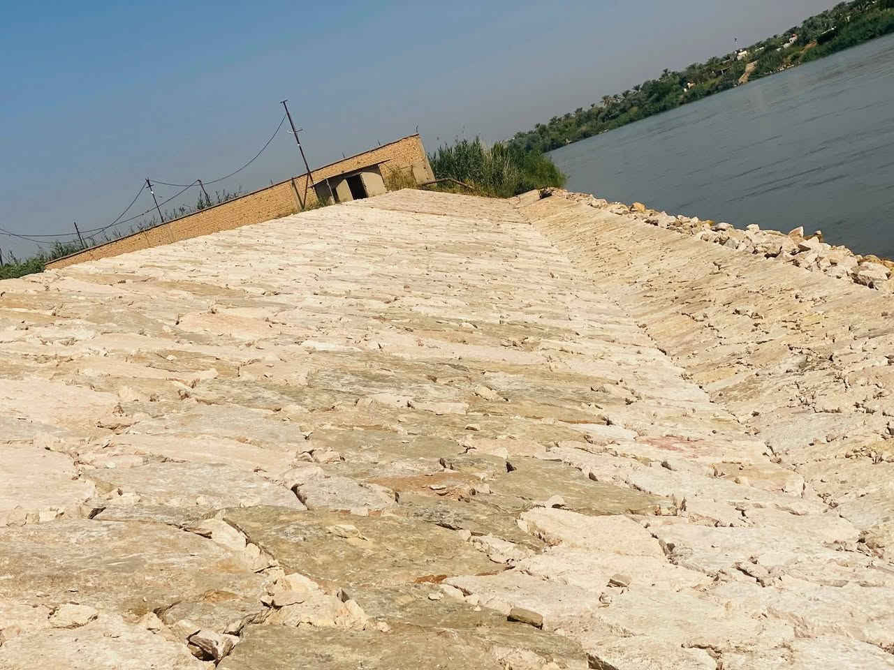 السلام عليكم
بناء حجر كرسته وعمل 
تكسيه حجرية على شط... اسيجه..... ممرات..... سواقي......
كافه اعمال الحجر 
للاستفسار الاتصال على ***********
 مراسلة الصفحه
#خاص
