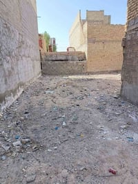 قطعة ارض للبيع 140 متر حرف L سند اصفر  حي البساتين حي السلام  بشارع مج...