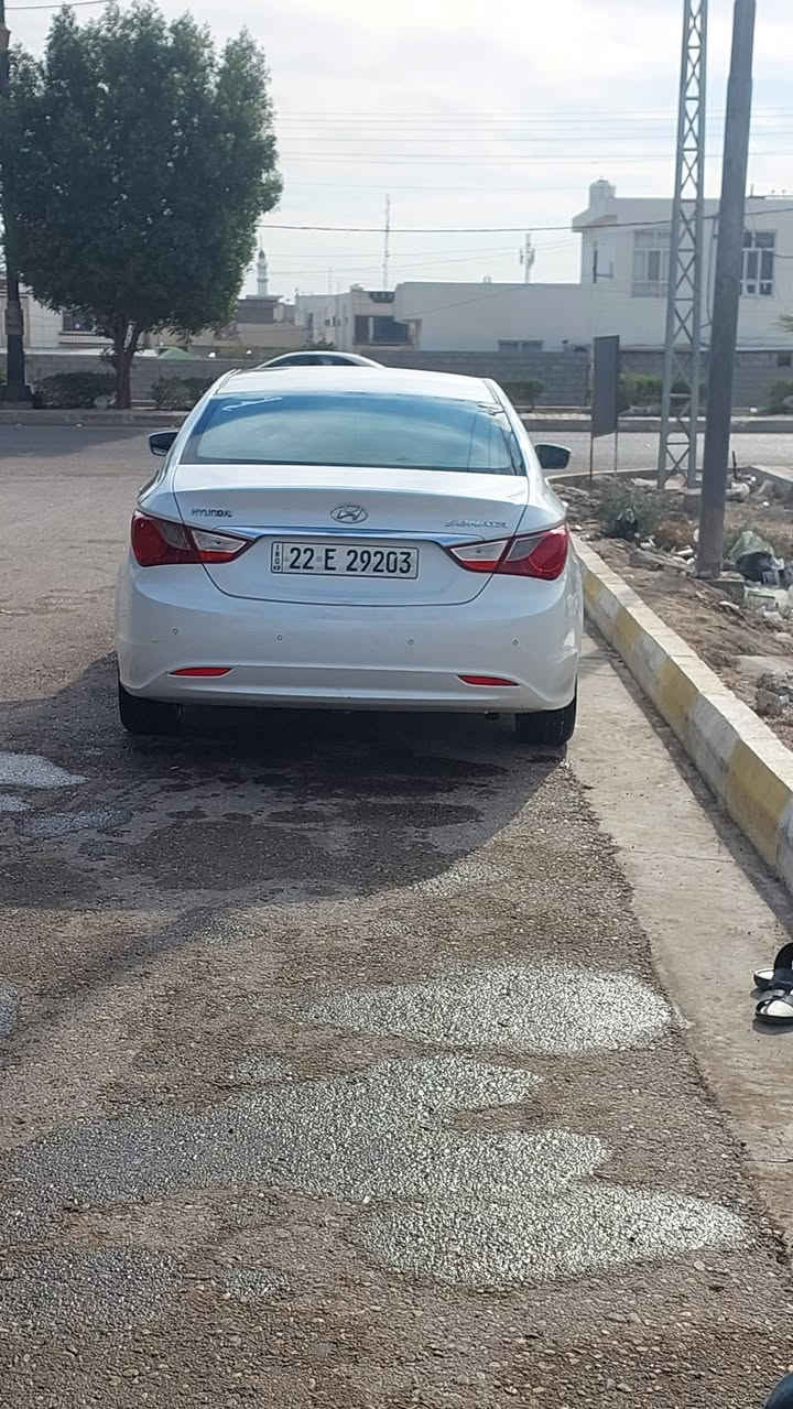 سوناتا للبيع السيارة جاهزه من كلشي حداديه جديده تخم تاير جديد السيارة تخبل وعلشرط والسيارة مكفوله وشرط الفحص والسيارة ترايها لربيل شغل وروح بيها كير ومكينه علشرط السيارة مكينتهه 2400 مكاني الديوانيه الحمزه الشرقي وهذا رقمي خابرني وتدلل اذا شراي ***********
