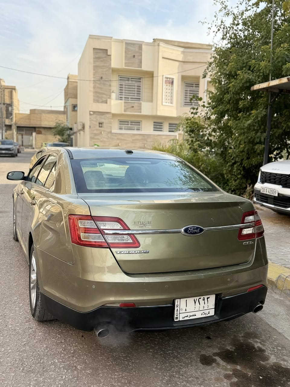 فورد  تورس  مديل 2013    بيه قطعتين صبغ سياره جديده كلش رقم كربلاء تحويل مباشر
موصفات عاديه    

مكاني كربلاء السعر 110 وبيه مجال لشراي ستفسار ***********
