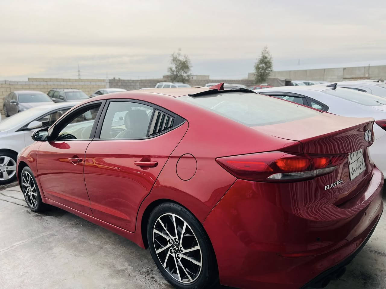 السلام عليكم
النتره موديل 2017 

بيها اربع قطع فقط 

كير ومحرك شرط 

تايرات 4 جدد +وياله جدد 

عنواني موصل ايسر معرض الكرم 

السعر 112

رقمي ***********
