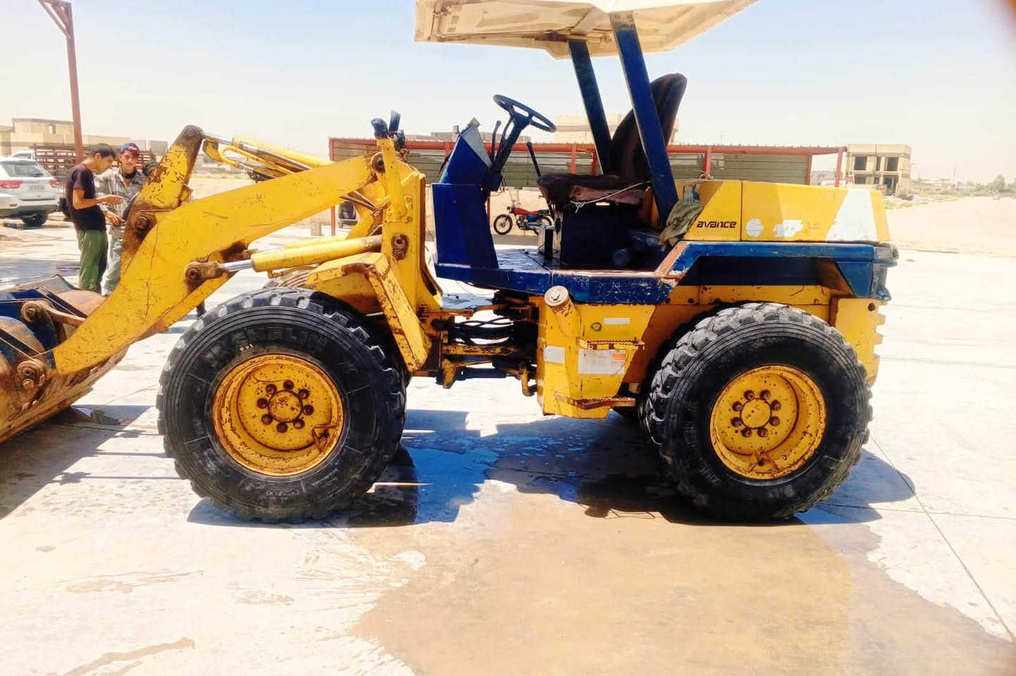 شفل كوماتسو 50شغال البيع المكان بابل جبله ***********
