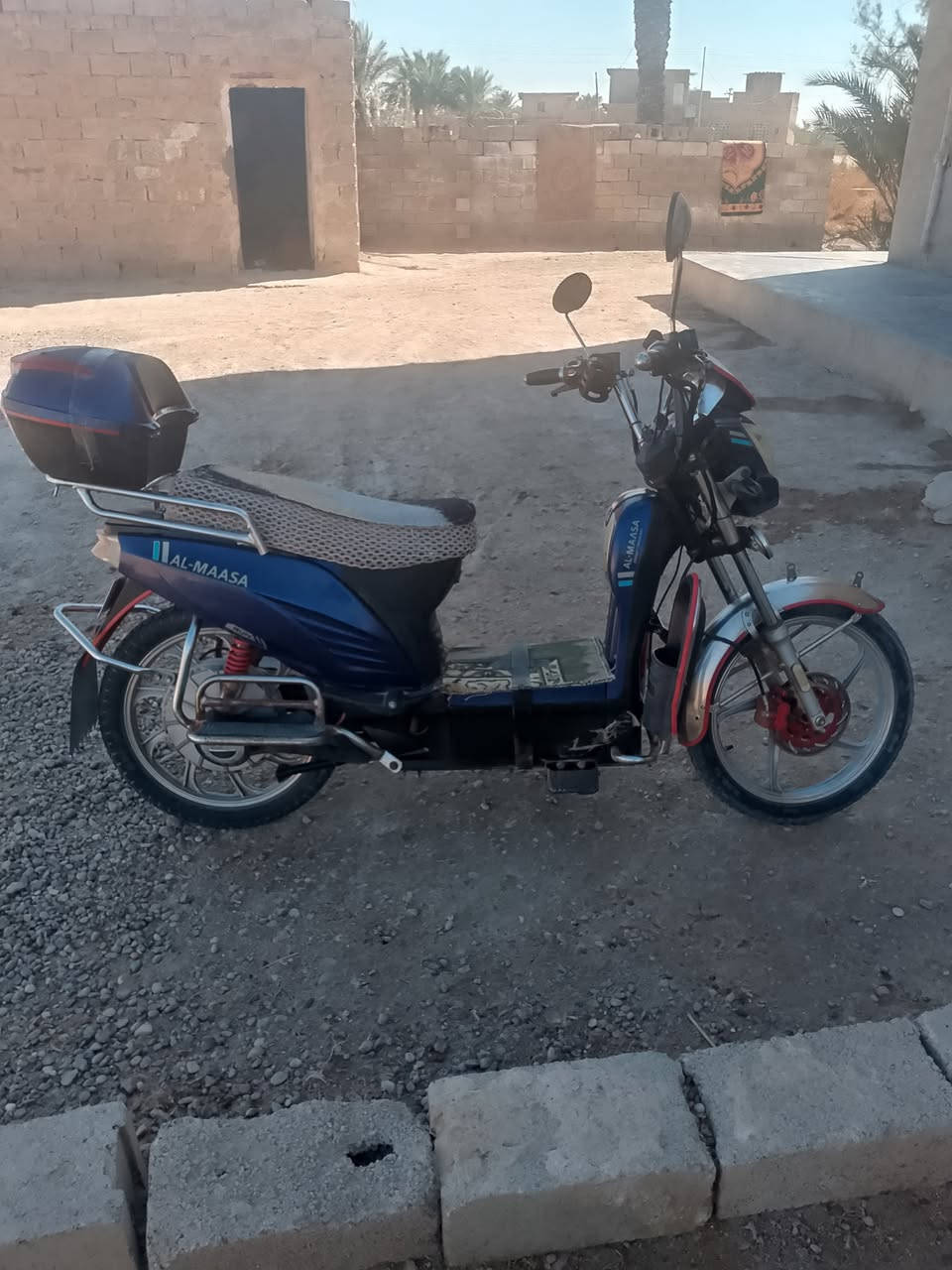 هارلي للبيع
م2023
سعر 300وبي مجال 
***********
