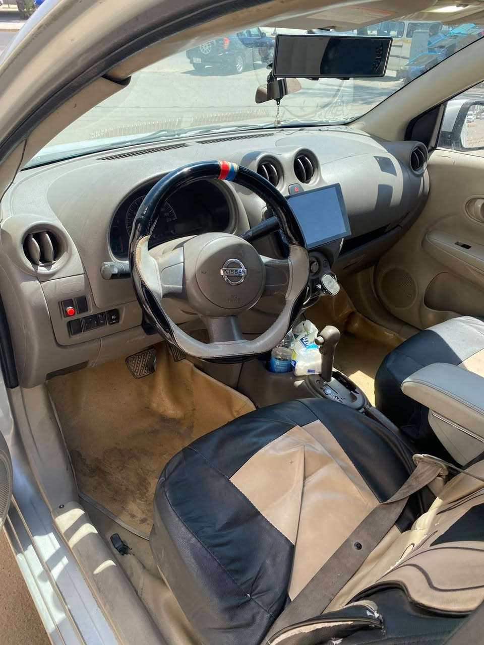 السلام عليكم
نيسان سني 2013 الهندي
السيارة ٣ قطع صبغ يعتبر حزام
محرك مكفول
كير مكفول
صدر جديد
تبريد ممتاز
السعر ٧٦
العنوان بغداد
للأستفسار الاتصال عل الرقم
***********
مكلف بل نشر

