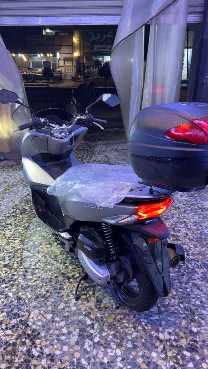 سلام عليكم بي سي اكس 125 كفاله عامه ماشيه 22km حساس زدحام شغال 
مكاني الشعب شارع لصحه 
***********
