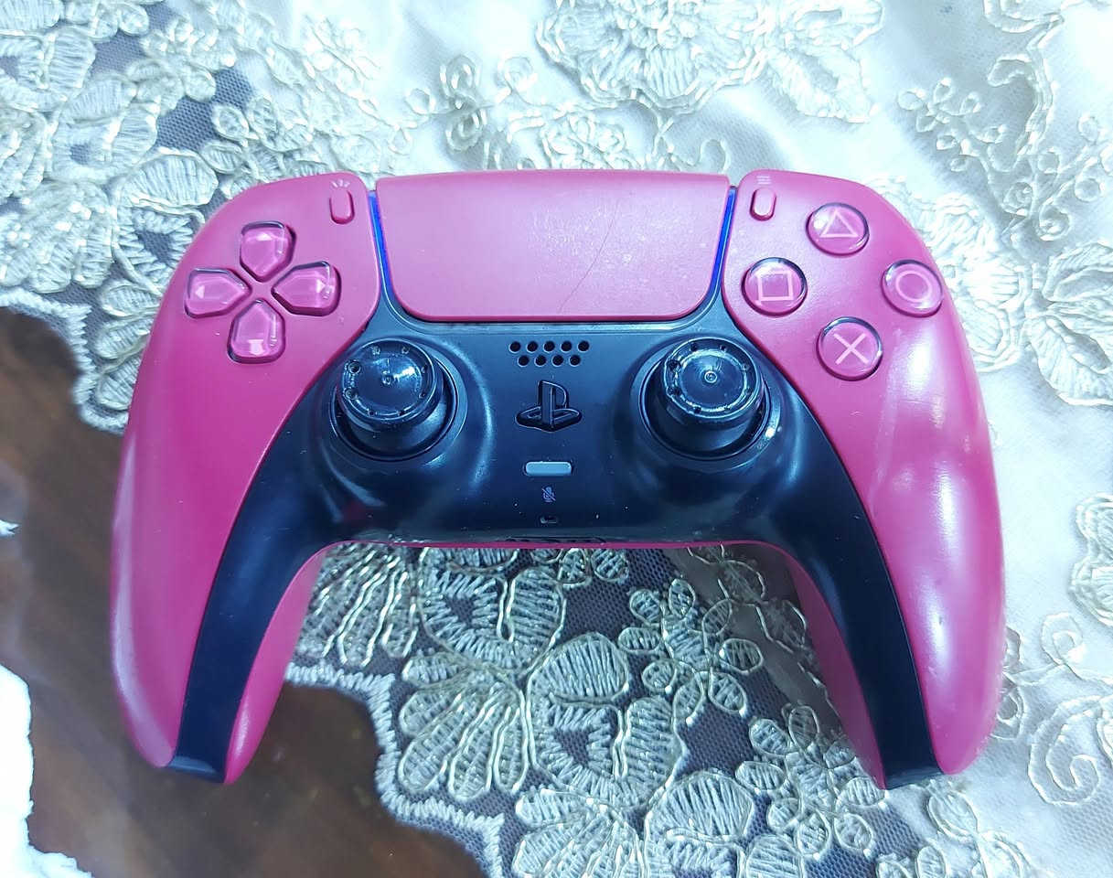 يده بلي ٥ شغاله لكن واحد من الشفتات شامر والنظافه مثل ماموضح بالصور مع التوصيل ٣٠ الف


**إذا كنت صاحب هذا الإعلان وتريد حذفه لأي سبب، رجاءا أرسل رسالة إلى الدعم الفني**