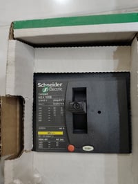قواطع شنايدر • ٤ قطع • بأقل سعر