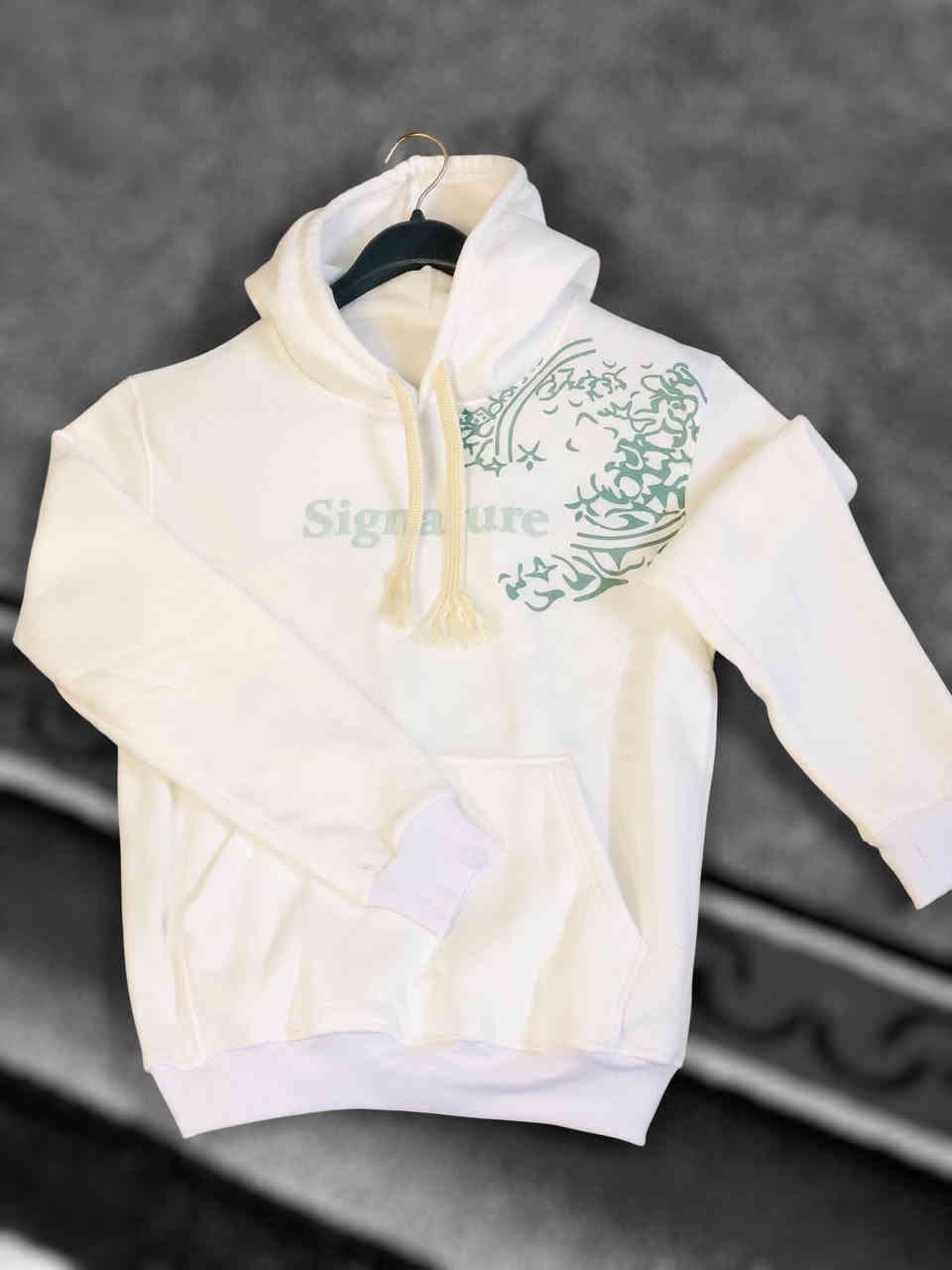 هودي نقشه خامة ثخينه ممتازة ممتازة ومناسبة للّبس اليومي ✔
📢 أقوى خصم نزلناه من فتحنا البيج!

قطع مختارة نزلنالكم عليها عرض لا يفوّت…

السعر نزل 🔥 والجودة ثابتة مثل ما تحبّون.

💥 السعر قبل: 10,000

💥 السعر هسه: 8,000 بس!

(((())))))

✔️ فحص قدّام المندوب

✔️ يعجبك تاخذه – ما يعجبك ترجّعه

✔️ الكمية محدودة والعرض ما يتكرر

توصيل مجاني داخل قضاء الطارمية و جامعة الفراهيدي

للطلب والتواصل واتساب: *********** 📞

إنستكرام: @marslin.iq

تيك توك: @_933h1
