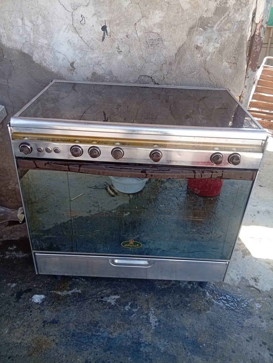 السلام عليكم طباخ كرازي باب اول على فحص وعنده هي شي قديم هم راوس العنوان حله مركز مدينه ورديه خارج قرب علوت مخضر  *********** واتساب
