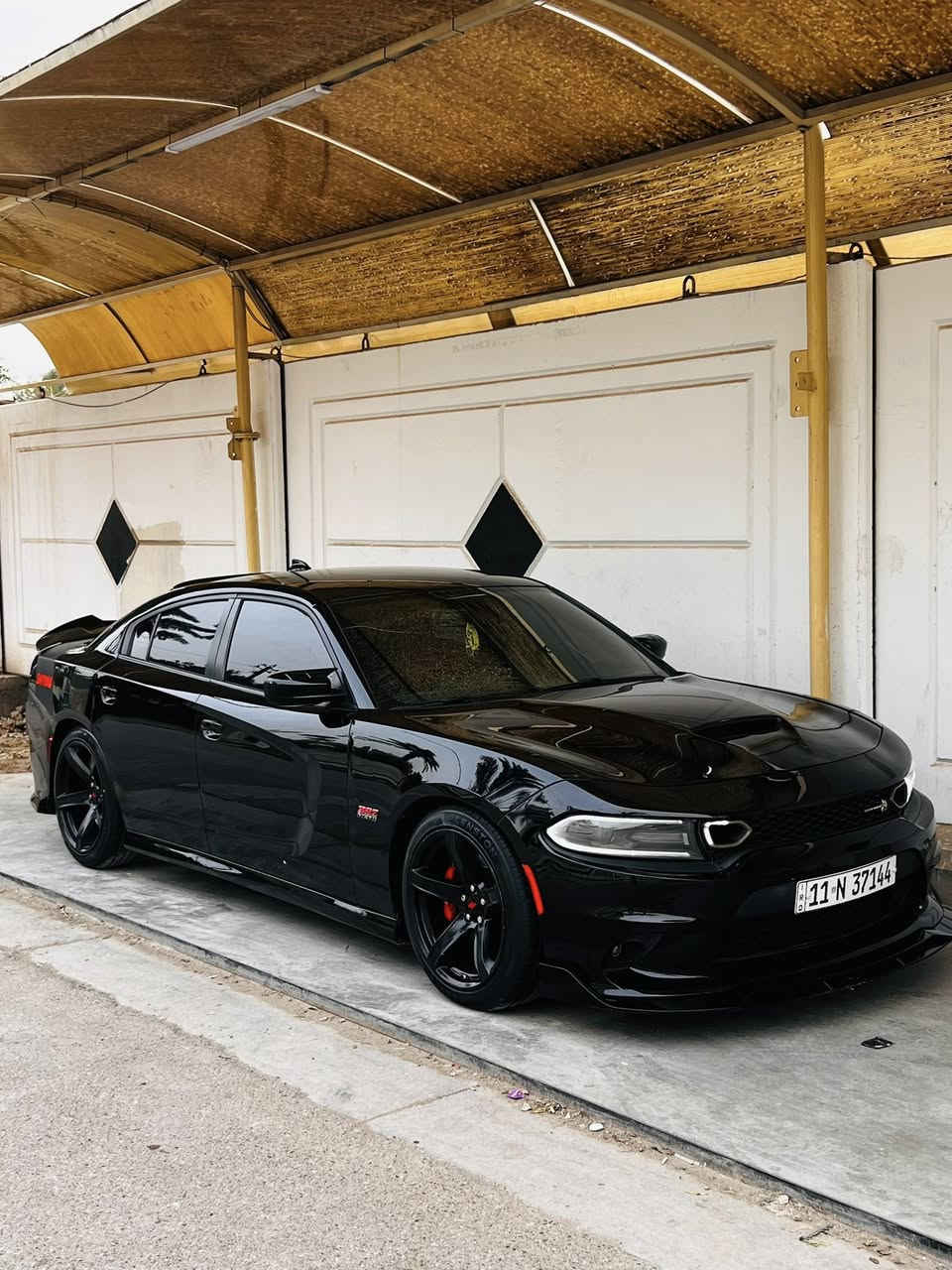 جارجر SRT 2022 لون اسود 
السعر 226 وبيها مجال 
رقم بغداد
بسمي
مكاني بغداد *********** الخاص مغلق

المواصفات فول 1/1 عدا الفتحة
المحرك 6400 🐝 
دركة ار بي ام
رادارات جانبية 
داخل احمر 
كشنات كنتارا مختم 🐝
ماشية 15 الف حقيقي 
فجوج 6  (برمبو ) .
كاميرا خلفية . . 
كزوز نغمة حلوة 
حساسات خلفية . 
ويل نجمة الخسفة القوية 
سستم صوت ALPINE . 
تشغيل عن بعد . 
مقاعد رياضية. 
نظام خرائط GPS . 
شاشة كبيرة قياس 8.4 أنج اوپشنات SRT 
تدفئة ستيرن . 
شفتات استيرن . 
لايت LED

حادثه بنيد + جاملغ خلفي فقط
