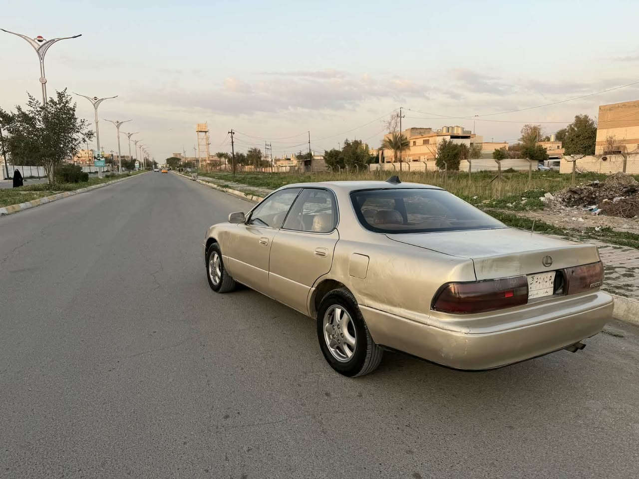 السلام عليكم لگزز للبيع موديل 92 محرك 6 سلندر V رقم بغداد مشروع وطني شرط الوكاله والتحويل سياره صبغ عام بدون گلبه محرك گير صدر تايرات كله بشرط للبيع او المراوسه حسب القناعه
 السعر 37 وبيها مجال بسيط للشراي 
العنوان كركوك 
رقم الهاتف***********
