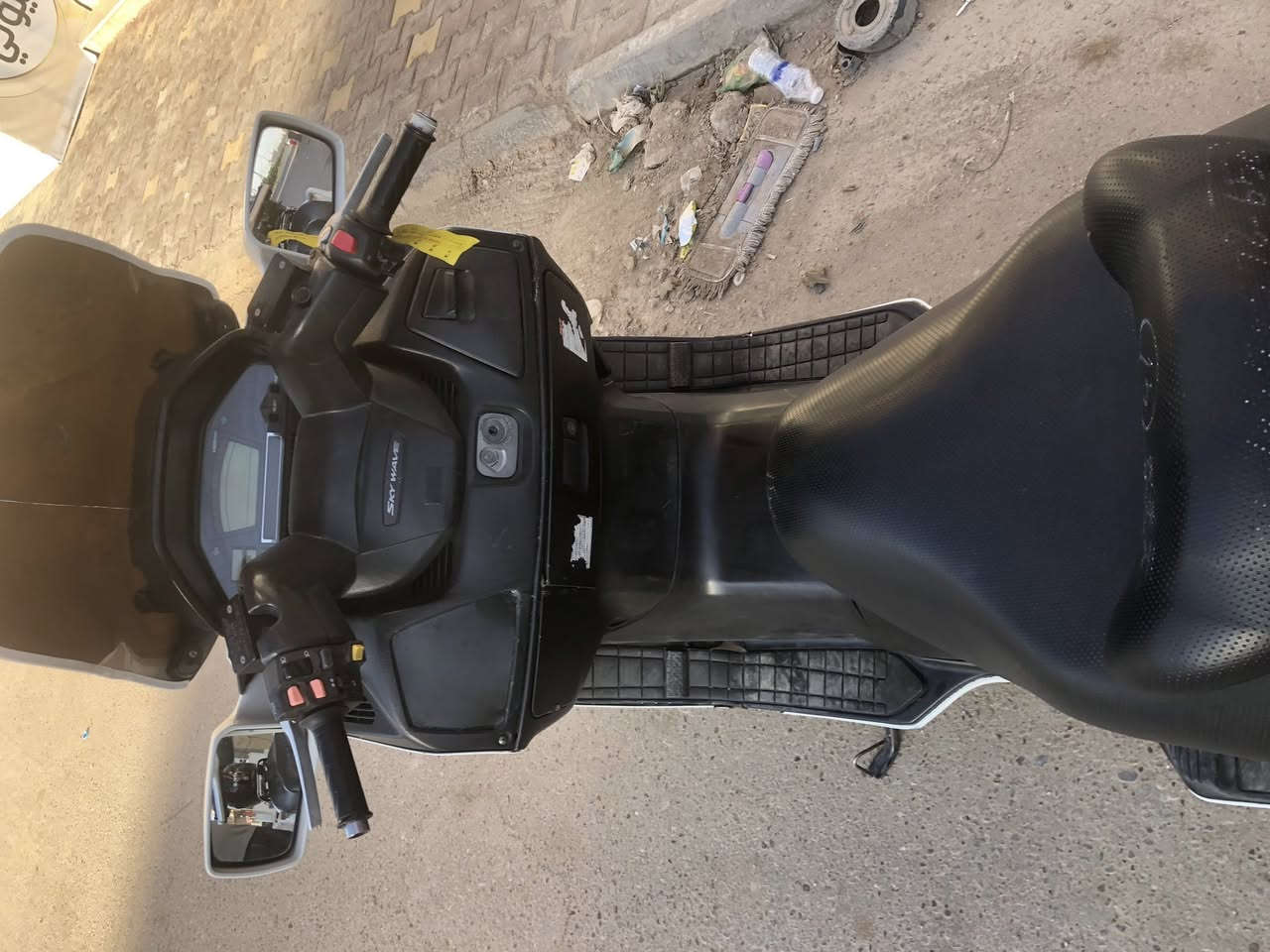 سكاي ويف 650 ياباني
محرك مشروط كير مشروط نص فول تخم تاير ياباني 
لايت زينون كهربائيات شرط معدل ٢٢٠ ماشيه ٧٧ الف حقيقي بيع ومراوس السعر خاص 
واتساب *********** مكاني سماوه
