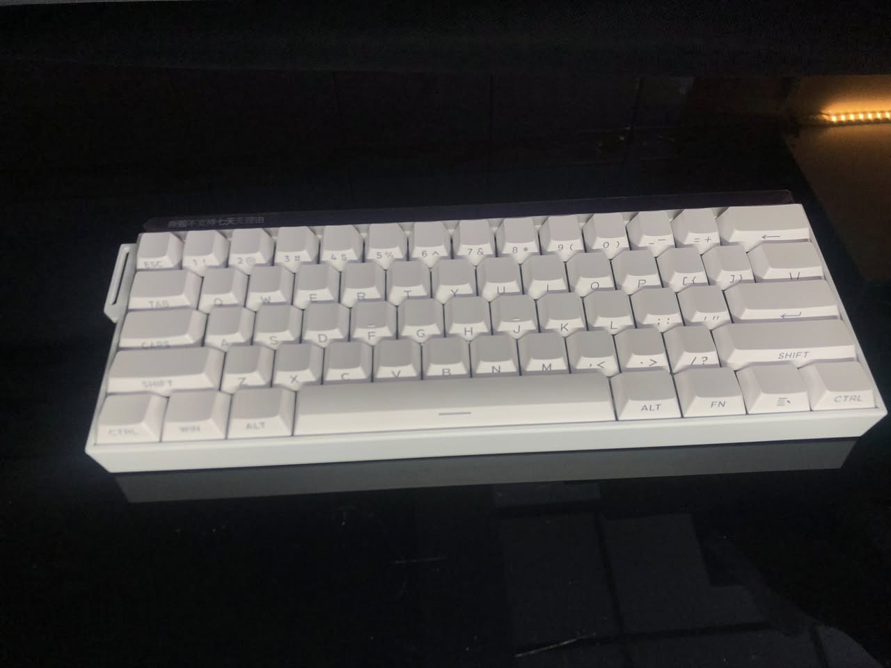 Shine 60 he العملاق
Glare magnetic switch 

القطعه جديده 
والسعر ٥٥ الف 😇


**إذا كنت صاحب هذا الإعلان وتريد حذفه لأي سبب، رجاءا أرسل رسالة إلى الدعم الفني**