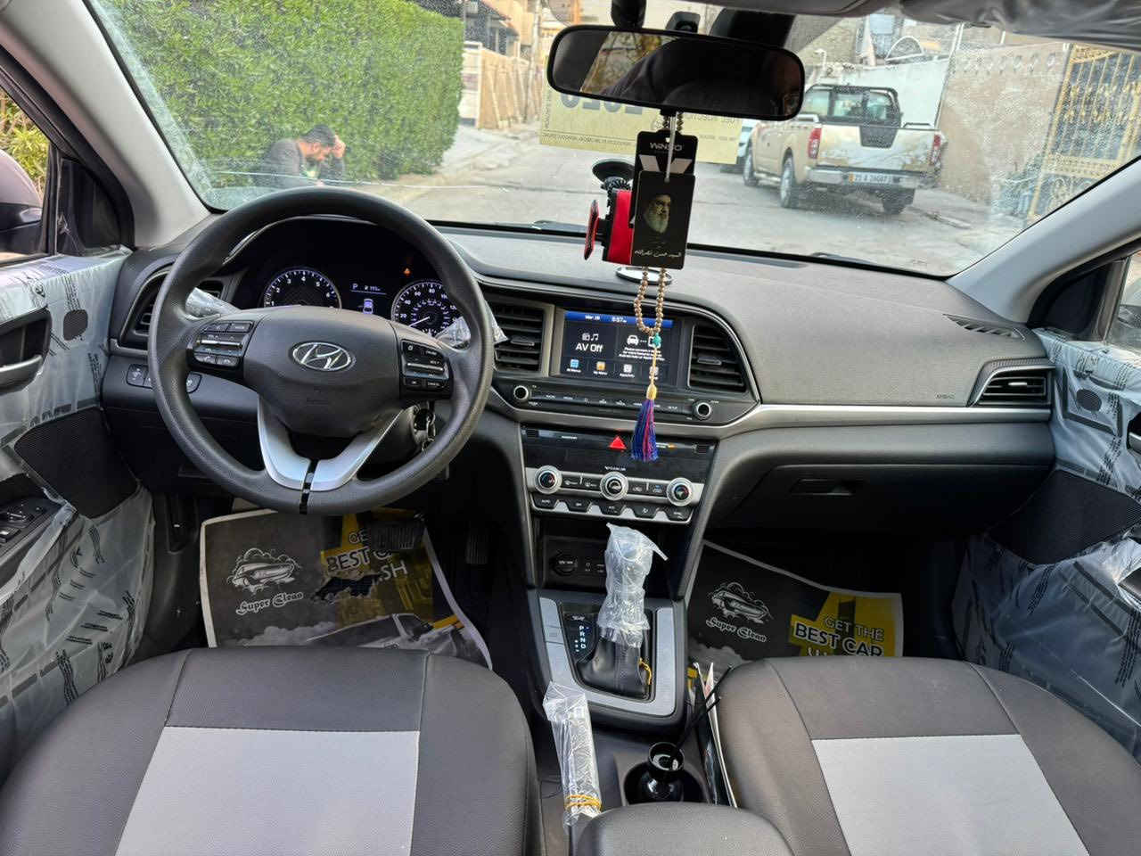 النترا 2020 وارد امريكي محرك 2000 دوش رقم اربيل باسمنه سنويه منافذه ماشيه 90
حادثها جاملغ وحافه البنيد بدون دواخل لغود شواصي مكفولات وبيها طخه بين البابتين بل عراق بسيطه وصبغتهن السياره جدا نضيفه وجاهزه من كلشي تخم تاير صدر كله جديد كير مكينه مكفولات برغي مامفتوح بيهن على وضع شركه 
تراي زيرو عارضها ب120 وبيهة مجال 
 مكاني بغداد ***********
