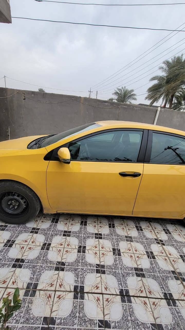 حياكم الله متابعينا الكرام تويوتا كورلا للبيع موديل 2018 SE. ماشيه 244 مايل وقابل لزياده وارد امريكي رقم بغداد دولي سنوية  بأسمي  والهزة  جديدة  لوحات  جديدة   سنويه جدد سيارة  جديدة بمعنى الكلمة  كير ممفتوح مكينه شرط  مكان سياره بابل  سعرة144 ورقة بي  مجال بسيط للشراي  يخابرني بيك خير اوتدلل   ***********
