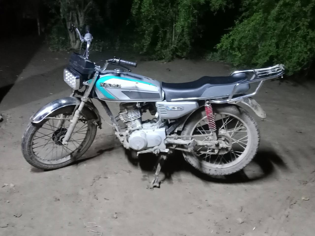 دراجه للبيع اربعه كير موديل 19 اوراقه اسكنر 4 الخامسه ضايعه تايكر اسعر 300 وبيه مجال للطيبين الخاص مفتوح


**إذا كنت صاحب هذا الإعلان وتريد حذفه لأي سبب، رجاءا أرسل رسالة إلى الدعم الفني**