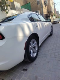 اخوان دوج جارجر 2017 حادثها موضح بصور، بدون دواخل بدون ايرباك  وجالمغ ...