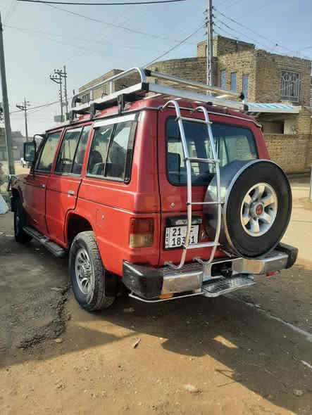 السلام عليكم جيب للبيع مكينه وكير هسه شادهن حداديه تخم تاير تخم ويل كهربيات كله شغاله سياره متعوب عليه سنتر لوك جام جوبي سياره موديل 95 رقم سليماني نكليزي سنويه ال 30 بسمي تريد وكاله تريد تحويل سياره متعوب عليه بشكل دفع ربا لوكير شغال سياره ما بيه شي ما يشتغل  سيبايه تفصال درع أمامي بلوجكترات اضافيه وبل عافيه عل يخضه مال جني سياره هاي جيته من تكريت وترايك وين ما جان 60 ومجال قليل مكان السياره العماره والشراي يخابر ويدلل وهاذه رقمي *********** *********** واسف عل الطاله
