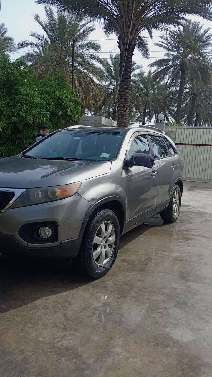 السلام عليكم سورنتو موديل (2011)وارد امريكي(( آكلين)) دخول خاص محرك 2400 دوش
سبعه راكب السعر (145)وبيه مجال 
المكان بغدادالدوره 
مكلف باالنشر الاستفسار 
(***********)
