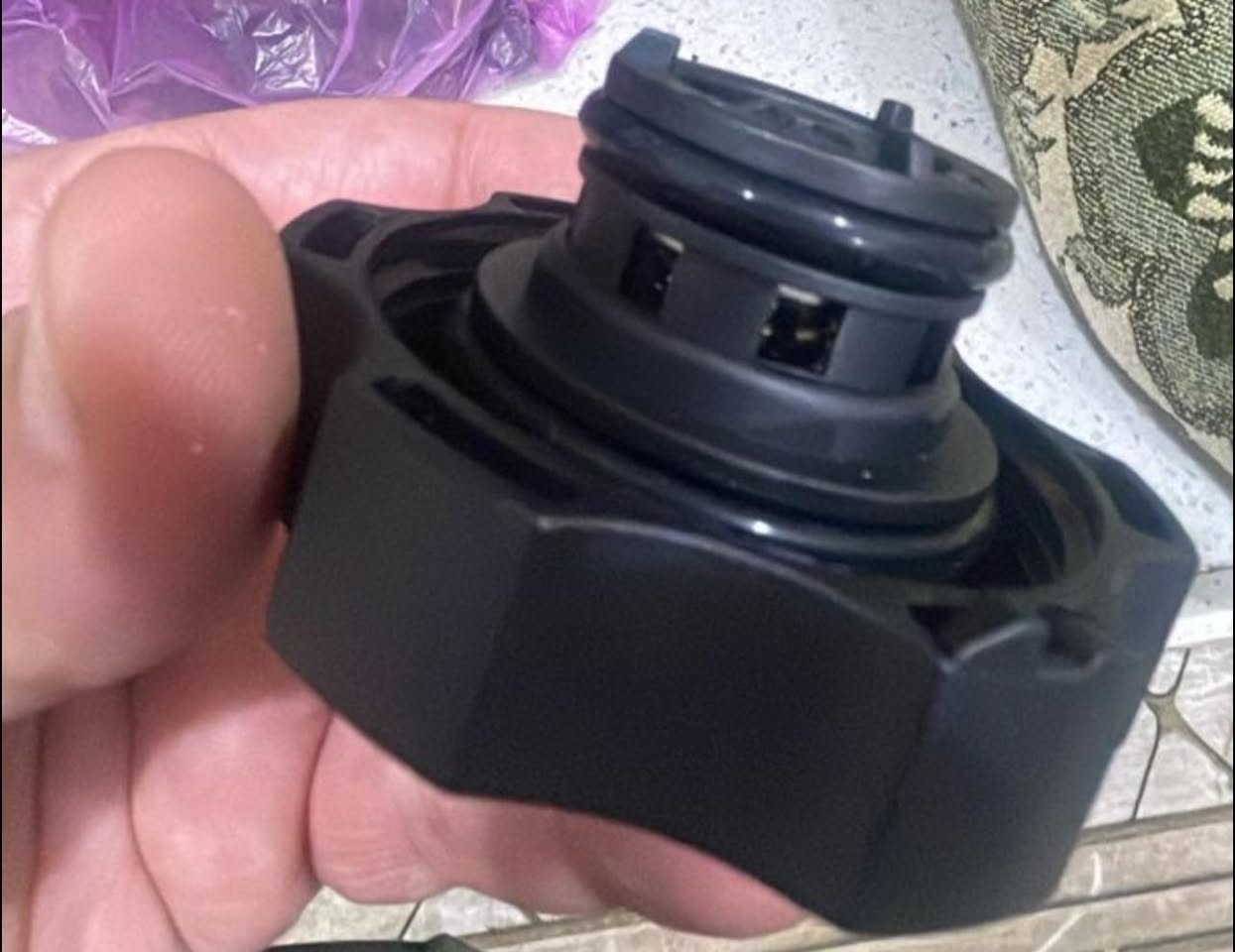 متوفر قيق راديتر الماني الصنع 
 شوفرليت جمسي يوگن تاهو كاديلاك 

السعر 20 
متوفر 10 قطع 
يوجد توصيل 
***********
