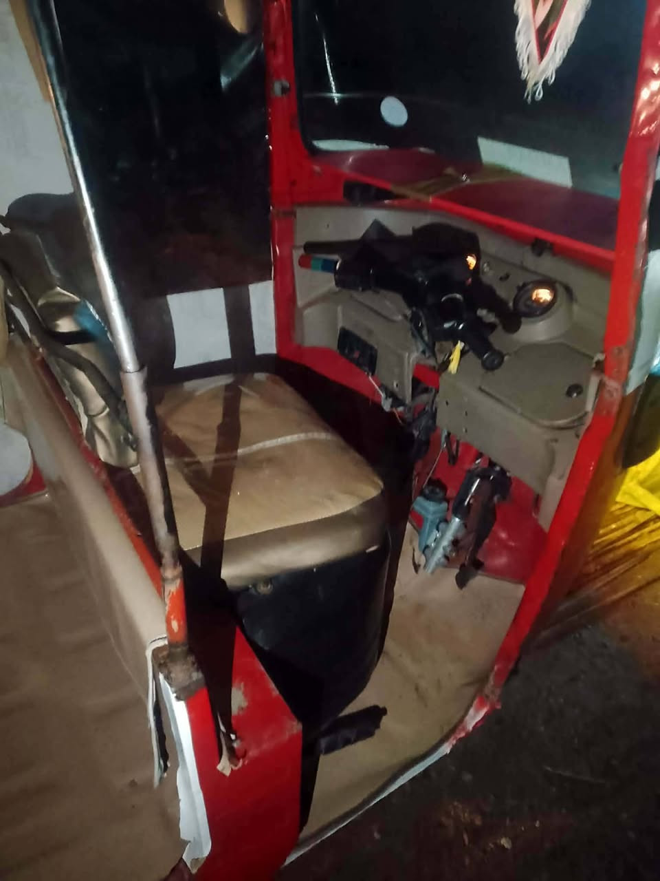 تكتك للبيع18محرك 20تكتك خير من الله محرك صار شهر من مجغت شركه تجفيت عام تكتك نصبته حلوه نضيفه كهربائيات كله جديده ارضيات كله جديده تأخذه مني بوجهك تطلع بيه تكتك جادر جديد تكتك مابيه اي عيب المكان ديالى بلدروز لاستفسار على هذه الرقم *********** السعر 3550 وبيه مجال الشراي
ملاحظه تكتك اوراق أصولي شرط ترقيم
