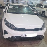 للبيع سيراتو موديل 24 ضمان الدولية ماشية 7000 بعدهي بحالة الزيرو مكفول...