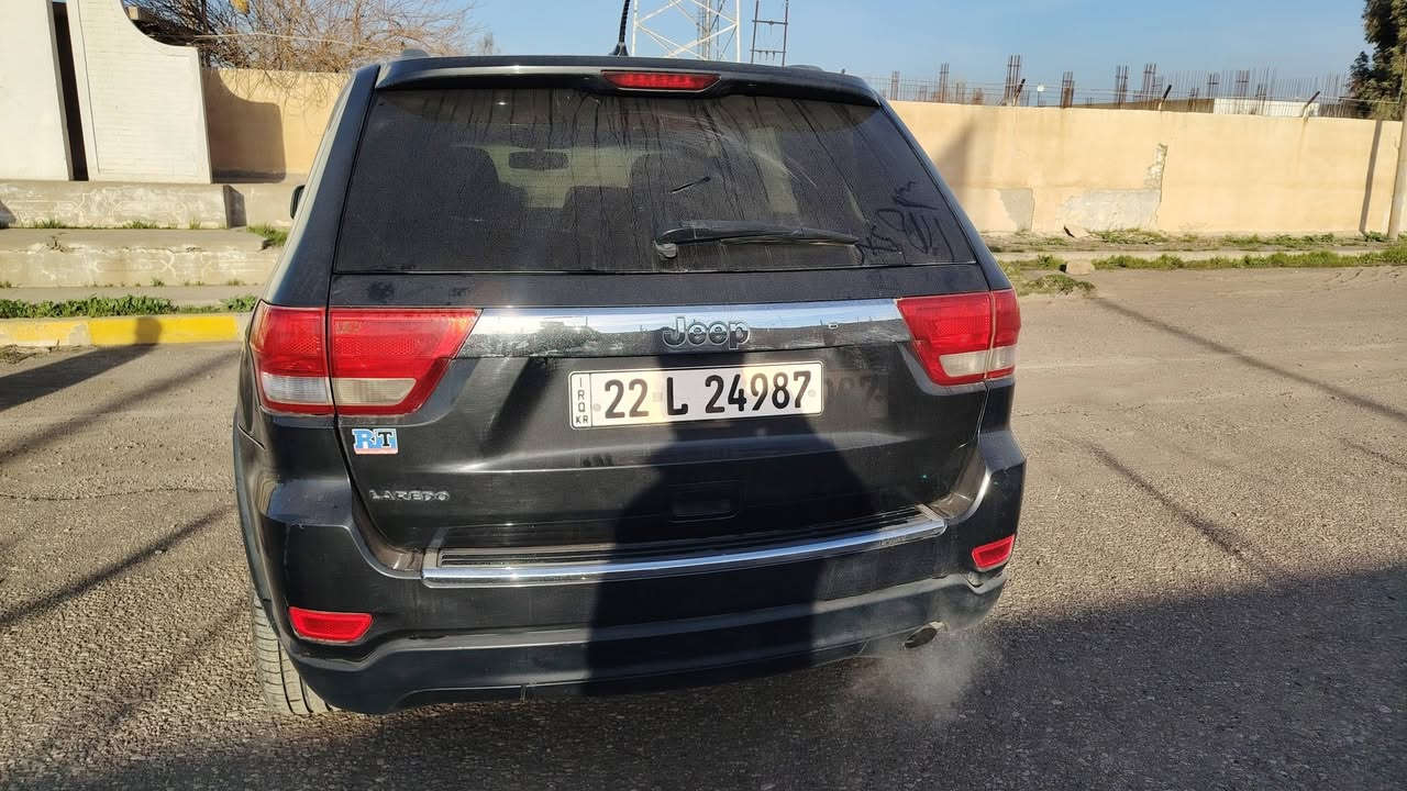 سلام عليكم جيب 2011 بدون صبغ بدون ارباك سياره نظيفه سنويه جديد اطارات جديد مكينه شرط سياره مناقصه شي رقم صاحب سياره ***********
