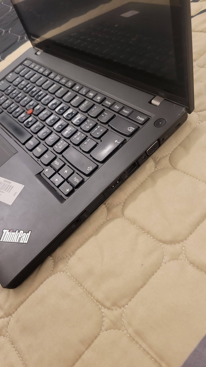 لابتوب Lenovo للبيع
معالج Intel Core i5 جيل ثالث
رام 8GB
كرت شاشة Intel HD
نظام Windows 10 Pro أصلي 64bit
شاشة حجم 15.6
مناسب للدراسة، الأوفيس، التصفح، اليوتيوب، والشغل اليومي
الجهاز شغال طبيعي وما بي مشاكل استخدام شخصي
بعده جديد شاشة لمس مع وجود شاحن بالباكيت وحقيبه
المكان: بغداد / عندي خدمة توصيل
للتواصل خاص او ***********
