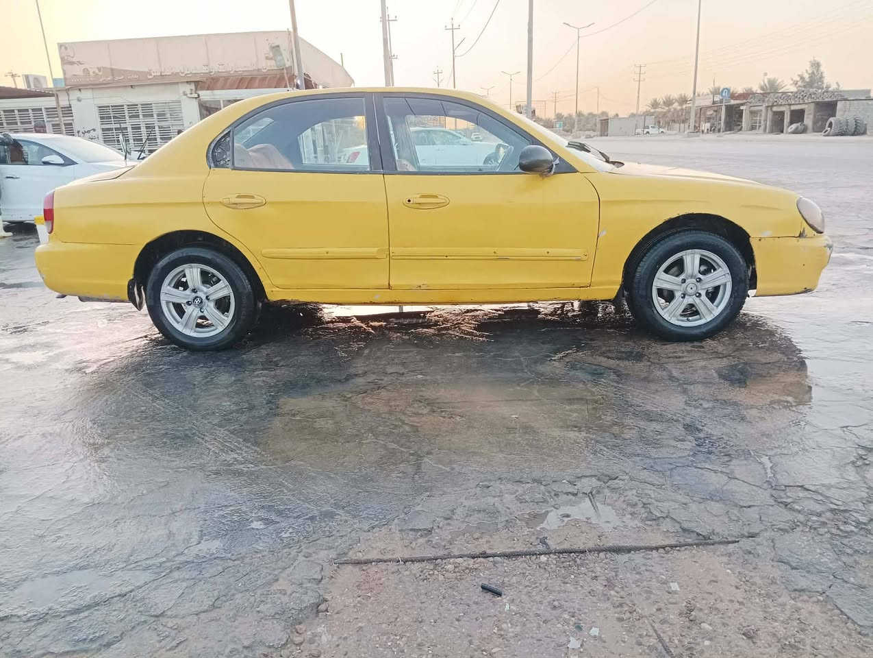 السلام عليكم شباب هونداي سوناته  موديل 2001رقم بابل ألماني تحويل مباشر ماكينه شرط الكفاله كير اتماتيك هيىه وغرامات مصفره سنويه ساقطه بل 2019 كهربايات كله شغال تخم تاير جديد حدادي نضيفه سياره خير من الله مال جناي  السعر 21وبيه مجال للشراي مستعجل  على بيعته عندي مريض   مكاني بابل هذا رقمي*********** الاتصال فقط
