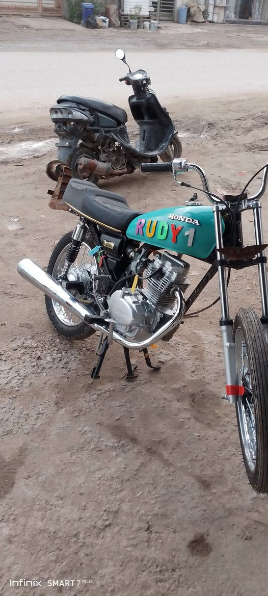 السلام عليكم دراجه تعمير كله 26ولشاصي 26اوراق سكنر صارله يومين من معمره عل سحك المكينه شلامجه السعر 925وبيه مجال ابو850اعبر المنشور المكان حله سياحي ***********
