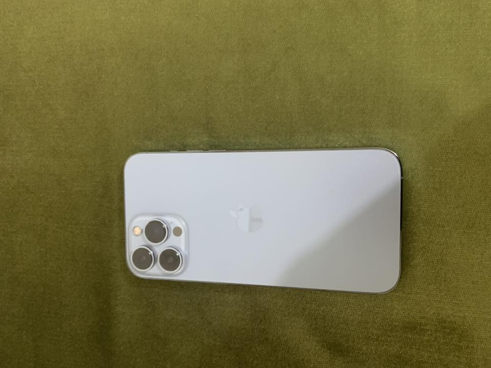 ايفون 13 برو ماكس ذاكره 256 ماكو ويا غراض ضايعات  بطاريه 80 سعره 400 دولار ***********
