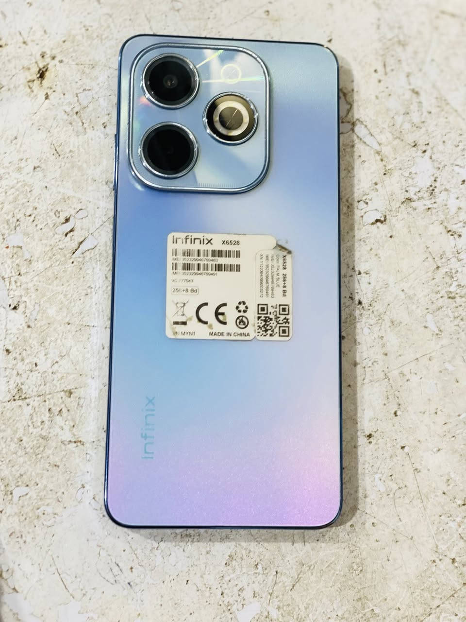 السلام عليكم هوت 40 للبيع السعر انتصل ودلل***********
