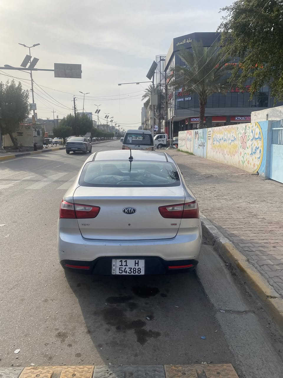 كيا ريو ٢٠١٦
سلام عليكم 
كيا ريو ٢٠١٦ وارد امريكي محرك ١٦٠٠ جي دي اي  
ضربته خلفيه باب خلف السايق وجاملغ وقبغ جنطه
وبيها كم قطعه بارد بالعراق 
كير محرك مكفوله 
غرفه نضيفه 
***********
