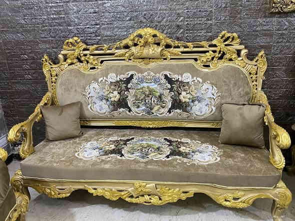 تخم مصري دوشمه جديده التخم اربع مقاعد ام النفر ومقاعد كبير عدد 2 و طبلات عدد 3 مع طبله كبيره هنه والجام مالتهم تخم جديد نضيف كلش نضافته 100/100 ب مليونين اله ربع ب التقسيط المريح رقم ***********
