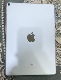 ايباد ١٠ • ٢٥٦ • النجف