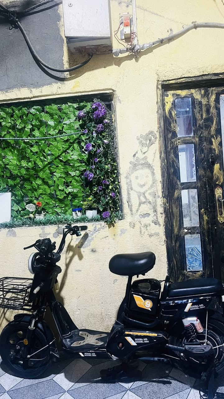 دراجه شحن حجم 16 موديل 2024 دراجه كلشي شغاله بيه بطاريات جدد وعقل جدد السعر(325) العنوان البصرة القبله الرقم للتواصل (***********)
