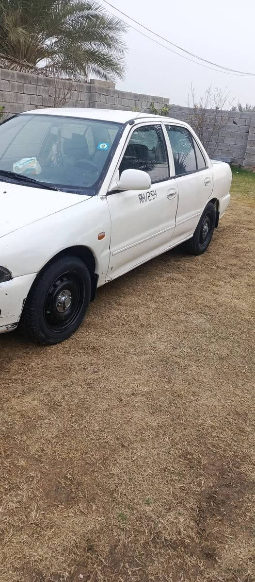 سلام عليكم  عندي براتون  البيع الفين 204. محرك   كير. كله جديد  سياره. بسمي تحويل  ثاني . سياره حلوه.  السعر 45.  الرقم   *********** كورك  وبي وتساب
