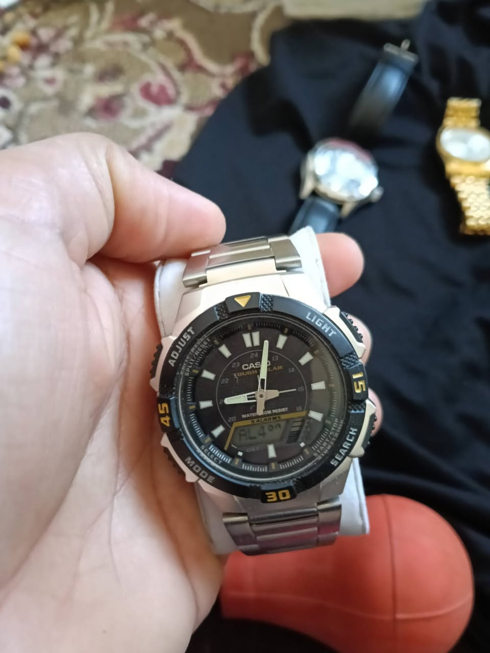 للبيع: ساعة كاسيو AQ-S800WD-1EV الأصلية – تعمل بالطاقة الشمسية 🔋⌚
استمتع بمزيج مثالي بين المتانة والتكنولوجيا المتطورة مع ساعة Casio Tough Solar. ساعة عملية لا تحتاج لتغيير بطارية، وتصميم رياضي أنيق يناسب كل الأوقات.

✨ أبرز المواصفات:

نظام Tough Solar: تشحن نفسها ذاتياً عبر أي مصدر ضوء (شمس أو إضاءة داخلية).

تصميم Ana-Digi: عقارب كلاسيكية مع شاشة رقمية لعرض المهام المتعددة.

مقاومة للماء (100 متر): مناسبة للسباحة والاستخدام اليومي الشاق.

هيكل متين: سوار من الفولاذ المقاوم للصدأ (ستانلس ستيل) مريح وفخم.

وظائف ذكية: توقيت عالمي، 5 منبهات، ساعة إيقاف دقيقة، ومؤشر لمستوى شحن البطارية.


**إذا كنت صاحب هذا الإعلان وتريد حذفه لأي سبب، رجاءا أرسل رسالة إلى الدعم الفني**