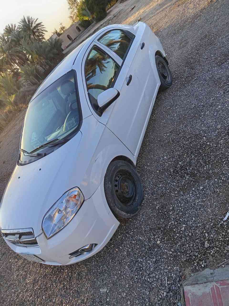 السلام عليكم ورحمه الله وبركاته افيوو 2011 جاهزه مكينه كير حدايه كهربائيات بس تبريد مايشتغل السعر 58قفل للاستفسار ***********
