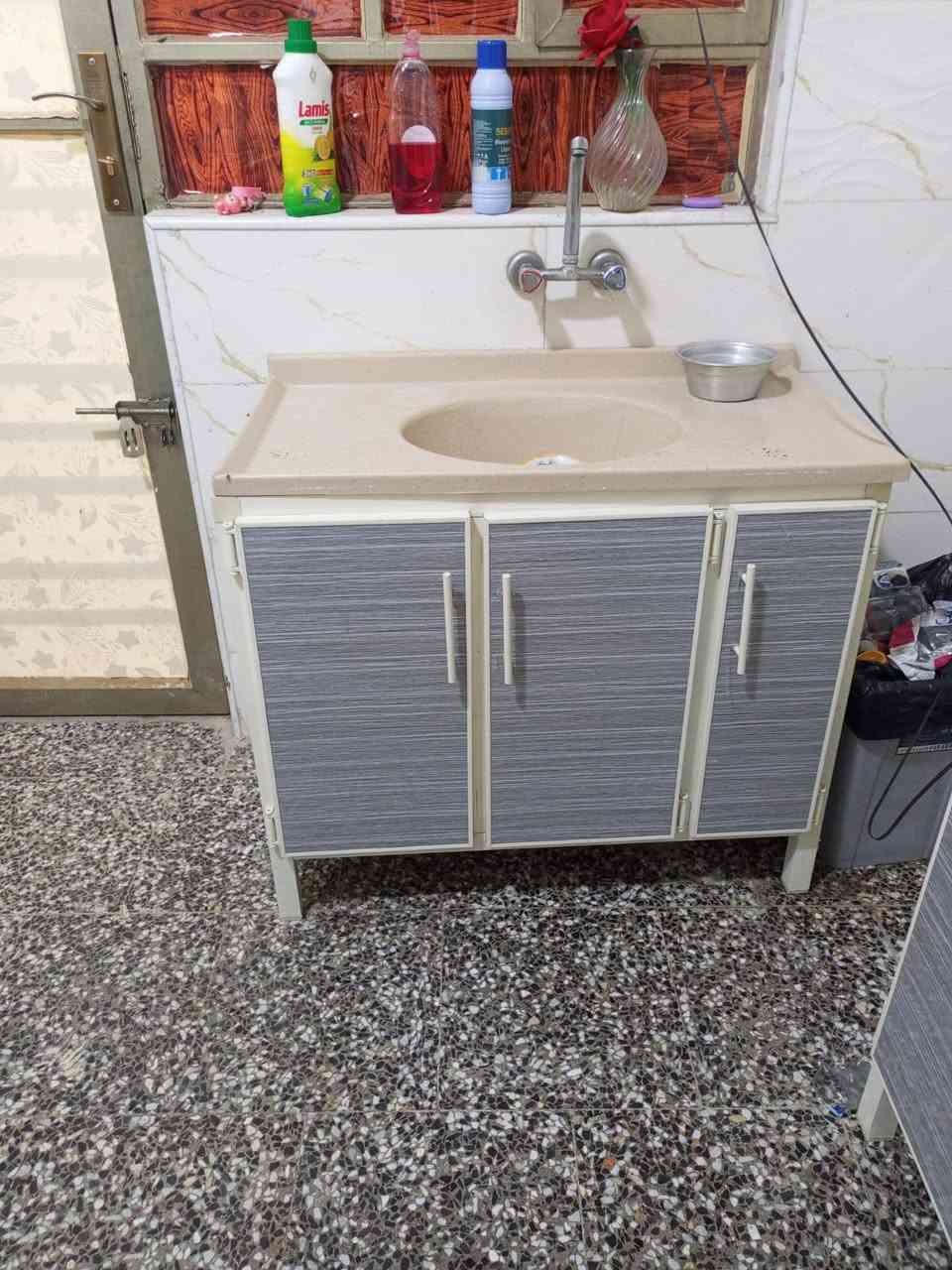 غرفه نوم  كاونتر محلق وسنك
ثلاجه وغساله للبيع  الاتصال على هذا الرقم وات ساب ***********
