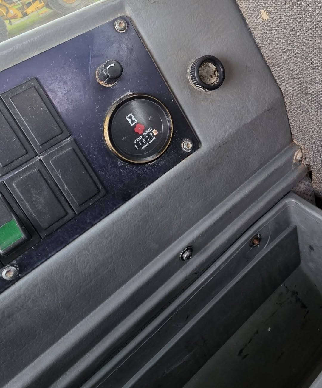 للبيع - بۆ فرۆشتن دخول جدید
———————
عفار  : VOLVO
حجم : L120C
موديل : 1999
مکان   :اربیل قضا ٕخبات معرض باران
—————————
بۆ زانیاری زیاتر پەیوەندی بکەن بەم ژمارە تەلەفۆنە 

***********
***********
