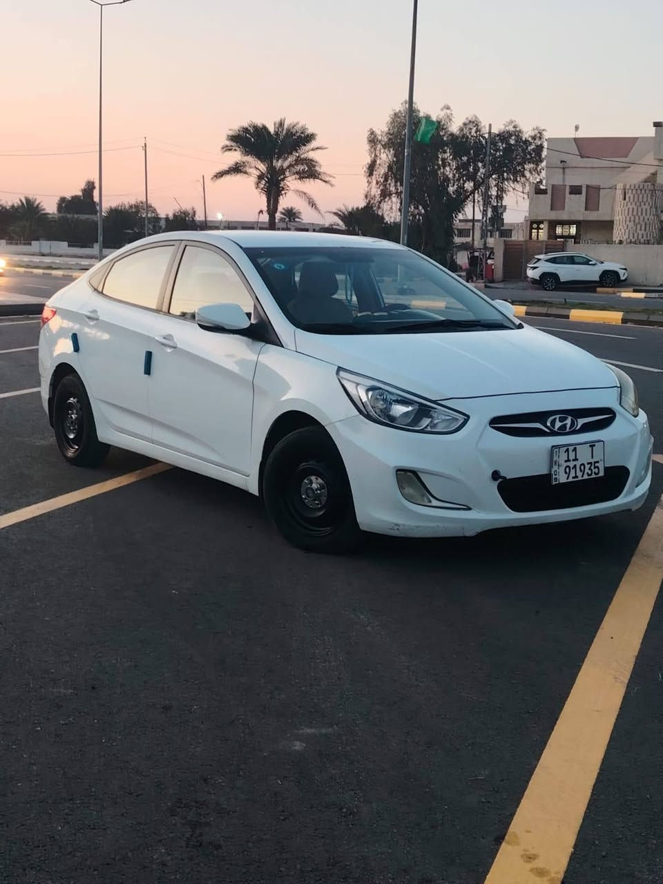 اكسنت مديل ١٥ للبيع مكفوله ماعدا بارد كلش قليل الجاملغ الخلفي مكينه 1400 السعر ٩٣ وبيها مجال شي قليل ***********
