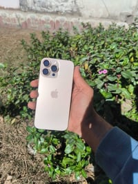 آيفون ١٦ برو ماكس • ٢٥٦ • بطارية ١٠٠%