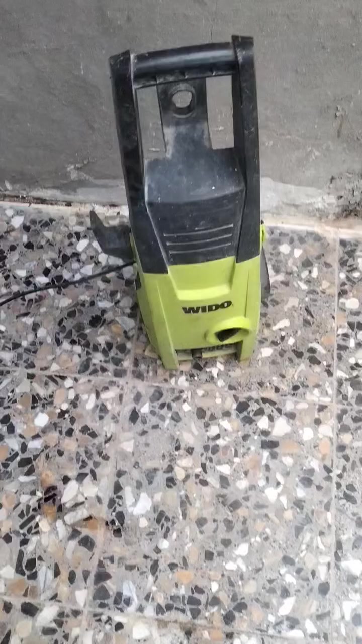 فارة بدون صونده تشتغل بس ممجربها نطونياها هيج امانت الله ماعرف شبيها بدون صونده بس تشتغل مكاني بغداد ***********
