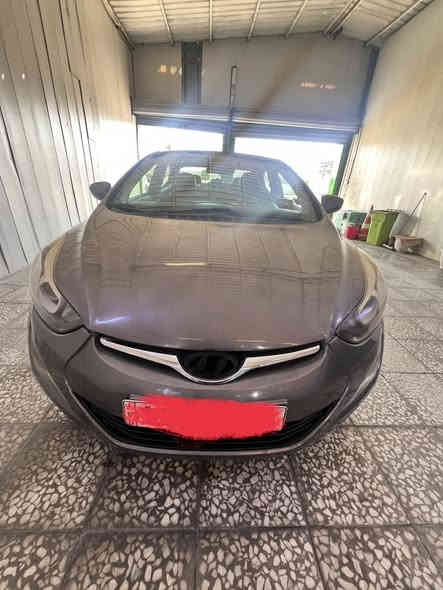 السلام عليكم من رخصة الادارة 
النترا 2016 رقم بغداد (العداد 39 الف قابل للزياده اخت الزيرو ) الصور وسونار واضحه السعر (120 مجال جدا بسيط)
اعتذر عن الخاص ***********
بغداد حي الامانه
