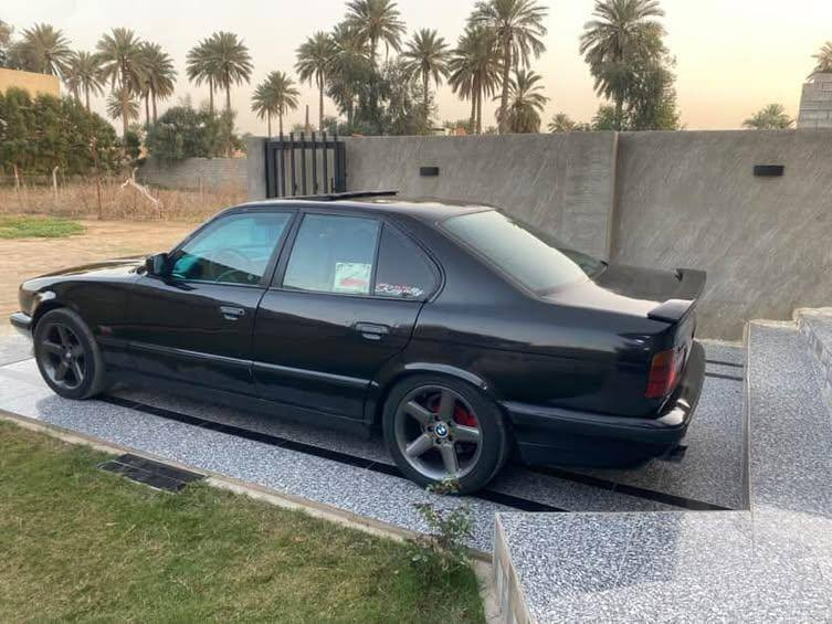 السلام عليكم
بي ام 535

السعر 48 وبيه مجال 

  السياره جاهزه  كهربايات كله بلادي 

رقم انكليزي الجديد بغداد تحويل ثاني يوم 

السياره مصبوغه عام لجماليه  فقط بدون معجون 

السياره احله من الصور بهواي  

بجم عريض 

كير ومحرك مكفولات 

كراسي كهرباء فول تحكم 

مري منفصلة كهرباء 

برده خلفيه كهرباء 

اربعه جام كهرباء بلاد 

دعاميات امامي خلفي m اصلي

مري mاصلي 

دوس mاصلي  

 تجاوي كهرباء 

  ستيرن كهرباء 

دبل ايرباك 

ويل خليه جديد اصلي 

سنتر لوك  

 تبريد منضومه جديده ثلج 🧊

صدر امامي خلفي 80 بل  100 

السياره بلاديه قطره اخياس مابيهه  

   مكانى بغداد 

       ‏‪+9647818927799‬‏

***********
