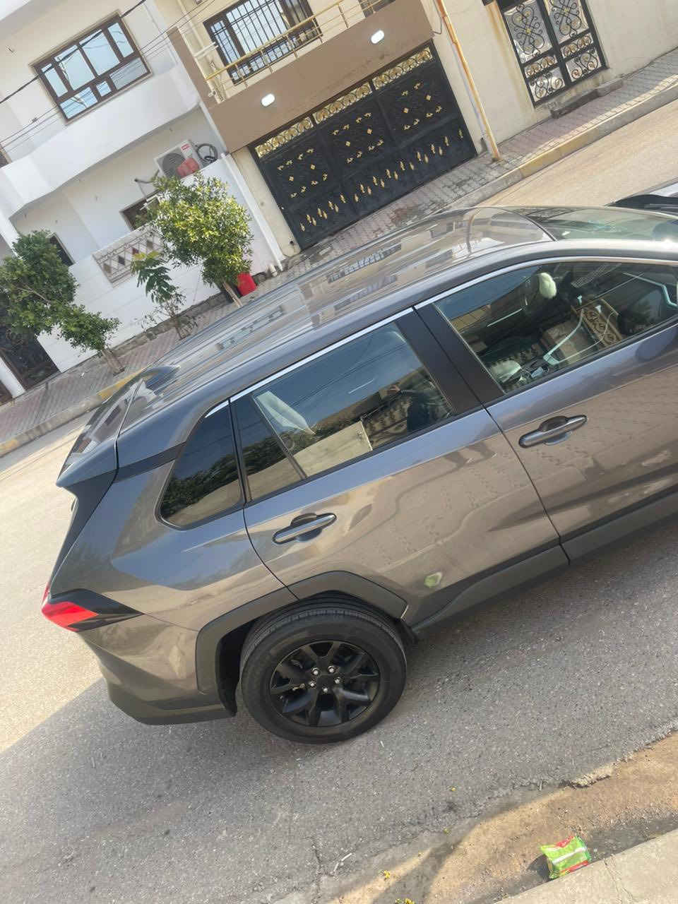 راف فور 2022للبيع سيارة كلين تايتل ماشية ٦٠الف منفيس ضررها فقط تخريب قبق المحرك بلاستيك محروك ما واصل محرك فقط القبق سعرها ٢٣٥وبيها مجال بسيط ***********
