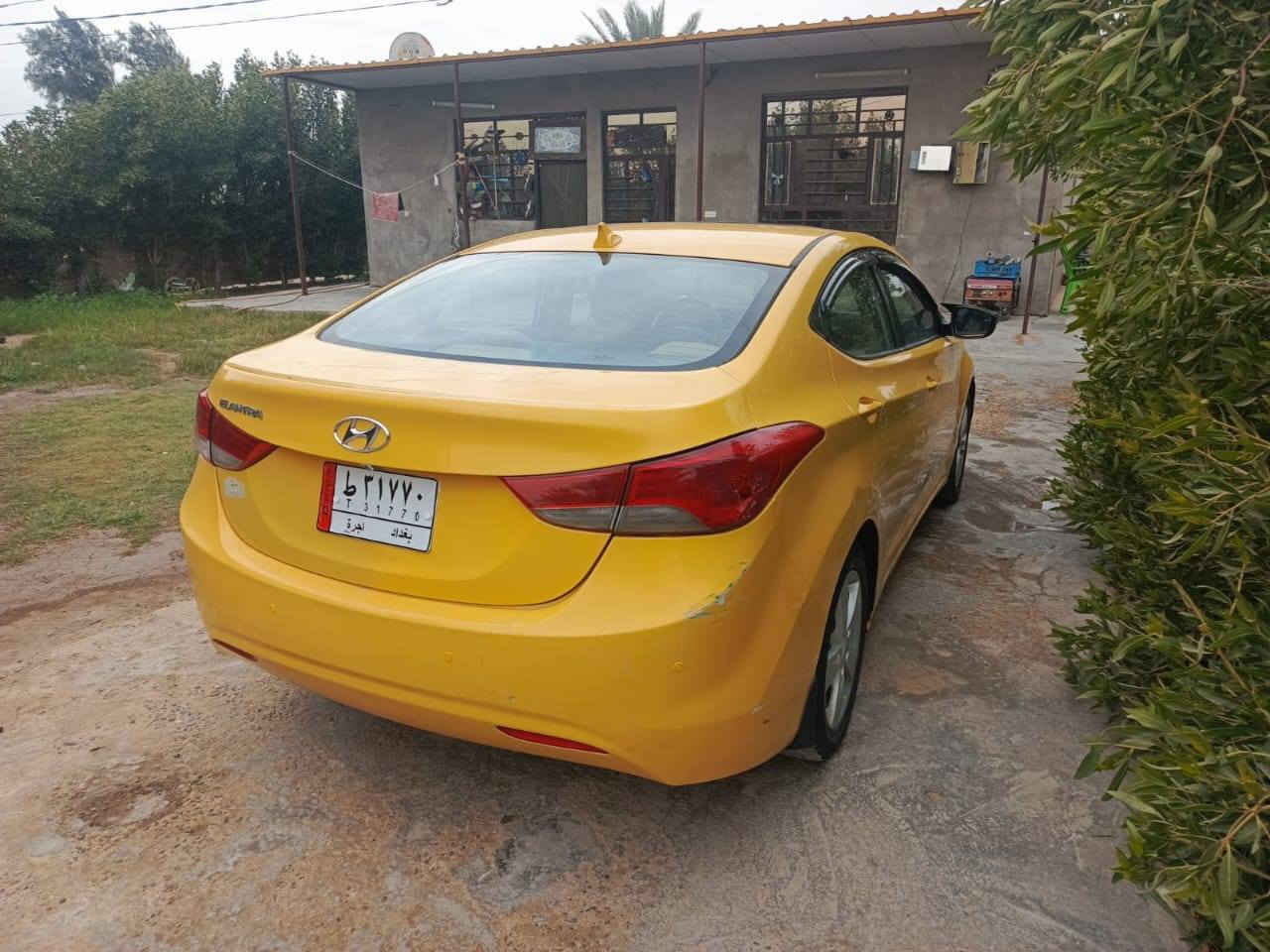 سلام عليكم لانتر موديل 15 وارد خليجي بيه قطعتين تبريد شغال تخم تاير تخبل سياره مال جناي رقم بغداد تأخذه ربع ماتذب عليه بسمي سياره تحويل ثاني يوم مكاني بابل الحصوه هاذا رقمي ***********
